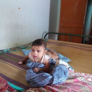 Meet your Posher, Santhana